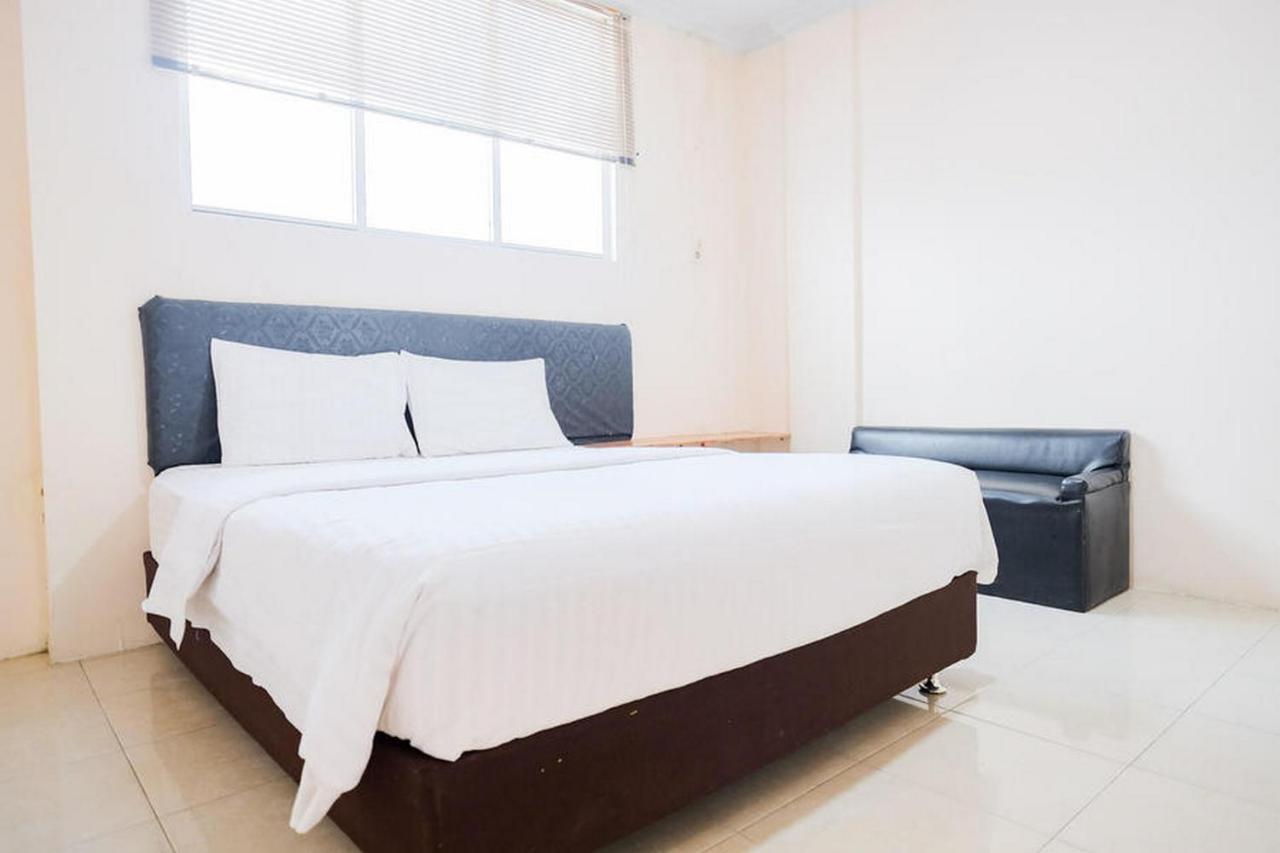 Waringin Residence Redpartner Медан Екстериор снимка